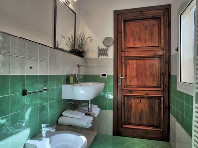 Bad/Dusche. Badezimmer im ersten Stock