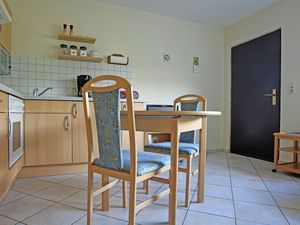 19340659-Ferienwohnung-3-Diemelsee-300x225-3