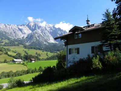 Landhaus Salzburg Sommer
