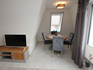 23885236-Ferienwohnung-4-Dierhagen (Ostseebad)-300x225-2