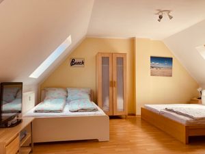 22109315-Ferienwohnung-4-Dierhagen (Ostseebad)-300x225-3