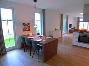 24038990-Ferienwohnung-2-Dierhagen (Ostseebad)-300x225-4