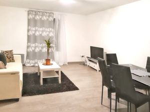 23922003-Ferienwohnung-4-Digne-les-Bains-300x225-1