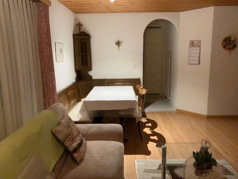 23845198-Ferienwohnung-4-Disentis/Mustér-800x600-1