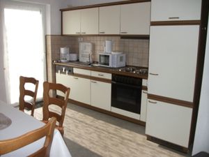 19325537-Ferienwohnung-5-Dittelbrunn-300x225-4