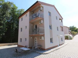 23777696-Ferienwohnung-2-Dobrinj-300x225-1