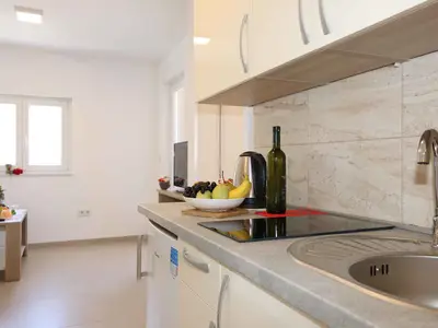Ferienwohnung für 2 Personen (25 m²) in Dobrinj 8/10