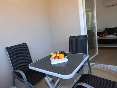 Ferienwohnung für 2 Personen (25 m²) in Dobrinj 2/10
