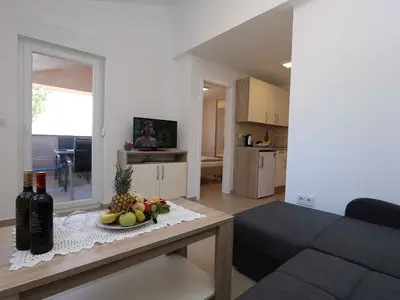 Ferienwohnung für 2 Personen (25 m²) in Dobrinj 8/10