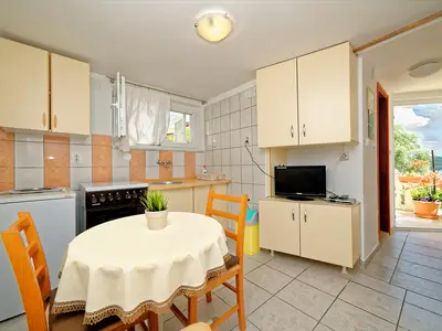Ferienwohnung für 2 Personen (30 m²) in Dobrinj 7/10