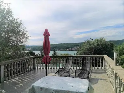 Ferienwohnung für 3 Personen (40 m²) in Dobrinj 1/10