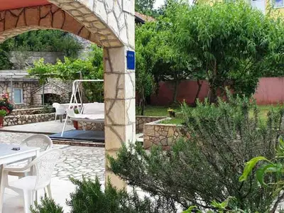 Ferienwohnung für 4 Personen (74 m²) in Dobrinj 3/10