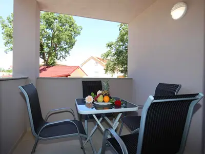 Ferienwohnung für 2 Personen (25 m²) in Dobrinj 1/10