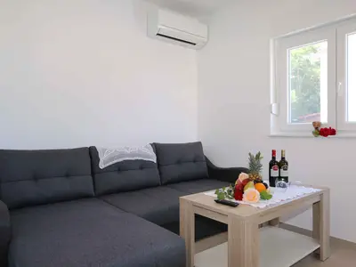 Ferienwohnung für 2 Personen (25 m²) in Dobrinj 5/10