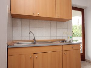 23930134-Ferienwohnung-5-Dobropoljana-300x225-4