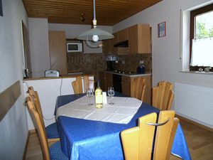 23648548-Ferienwohnung-4-Dörrenbach-300x225-3