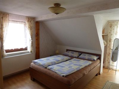 2. Schlafzimmer