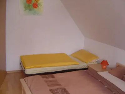 Aufbettung im 1. Schlafzimmer