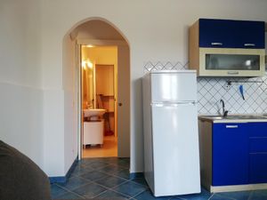 23560739-Ferienwohnung-4-Donnalucata-300x225-3