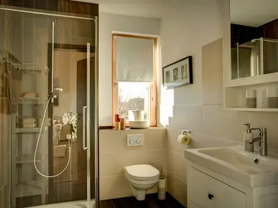 INSIDE, BATHROOM