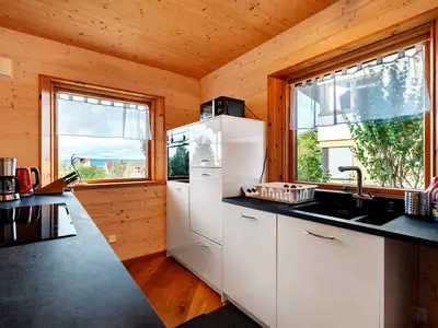 KITCHEN, INSIDE