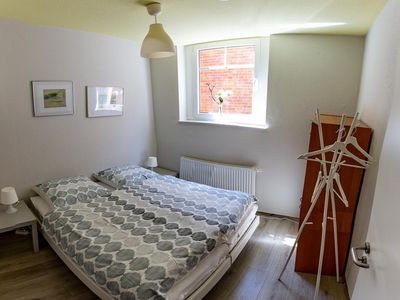 Schlafzimmer1 mit Doppelbett FeWo Krabbe