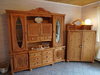 Wohnzimmerschrank