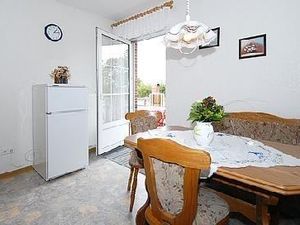 22423637-Ferienwohnung-4-Dornumersiel-300x225-5