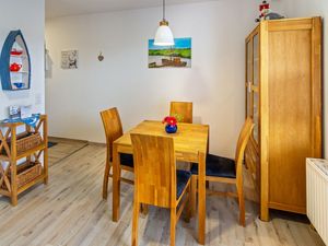 23280121-Ferienwohnung-2-Dornumersiel-300x225-2