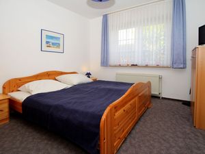 23290794-Ferienwohnung-4-Dornumersiel-300x225-5