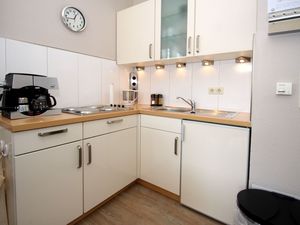 23290827-Ferienwohnung-4-Dornumersiel-300x225-3