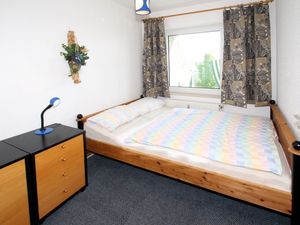 23290835-Ferienwohnung-4-Dornumersiel-300x225-5