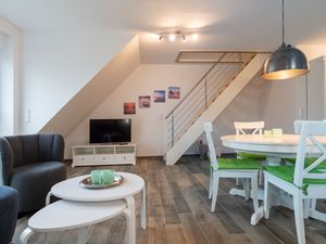 24014604-Ferienwohnung-4-Dornumersiel-300x225-3