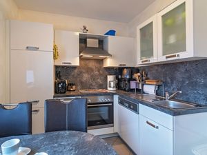 24014602-Ferienwohnung-2-Dornumersiel-300x225-3