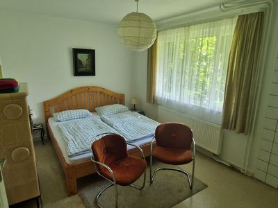 Schlafzimmer 1 mit Dusche