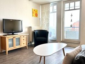 22025329-Ferienwohnung-4-Dorum-300x225-5