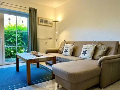 Ferienwohnung für 3 Personen (42 m²) in Dorum 1/10