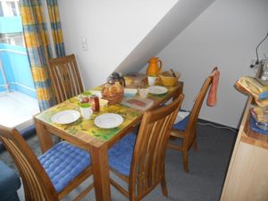 22421755-Ferienwohnung-4-Dorum Neufeld-300x225-4