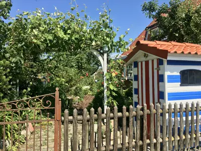 Müllhäuschen zur Mülltrennong