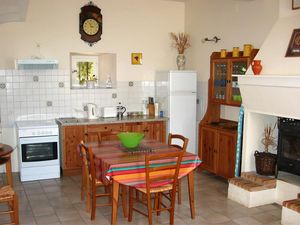 24006943-Ferienwohnung-6-Douzens-300x225-2