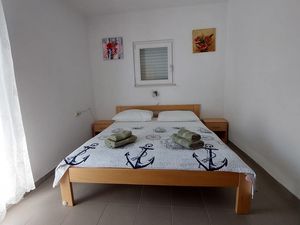 18323089-Ferienwohnung-4-Drace-300x225-4