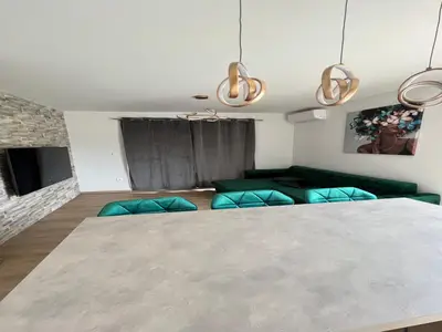 DiningRoom