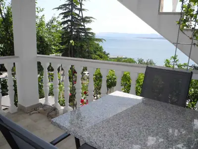 Ferienwohnung für 2 Personen (25 m²) in Dramalj 1/10