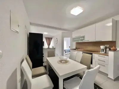 Ferienwohnung für 8 Personen (85 m²) in Dramalj 9/10