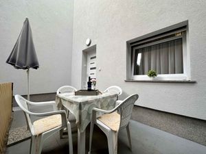 23890271-Ferienwohnung-5-Dramalj-300x225-1