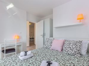 23445156-Ferienwohnung-6-Dramalj-300x225-2