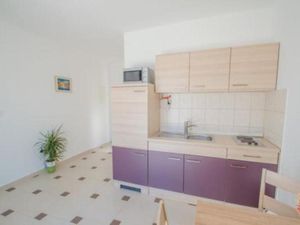 22309127-Ferienwohnung-2-Dramalj-300x225-4