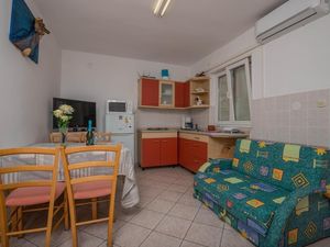 22309205-Ferienwohnung-5-Dramalj-300x225-5