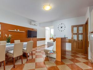 23445116-Ferienwohnung-5-Dramalj-300x225-5