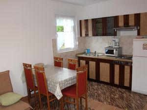 23274591-Ferienwohnung-5-Dramalj-300x225-5